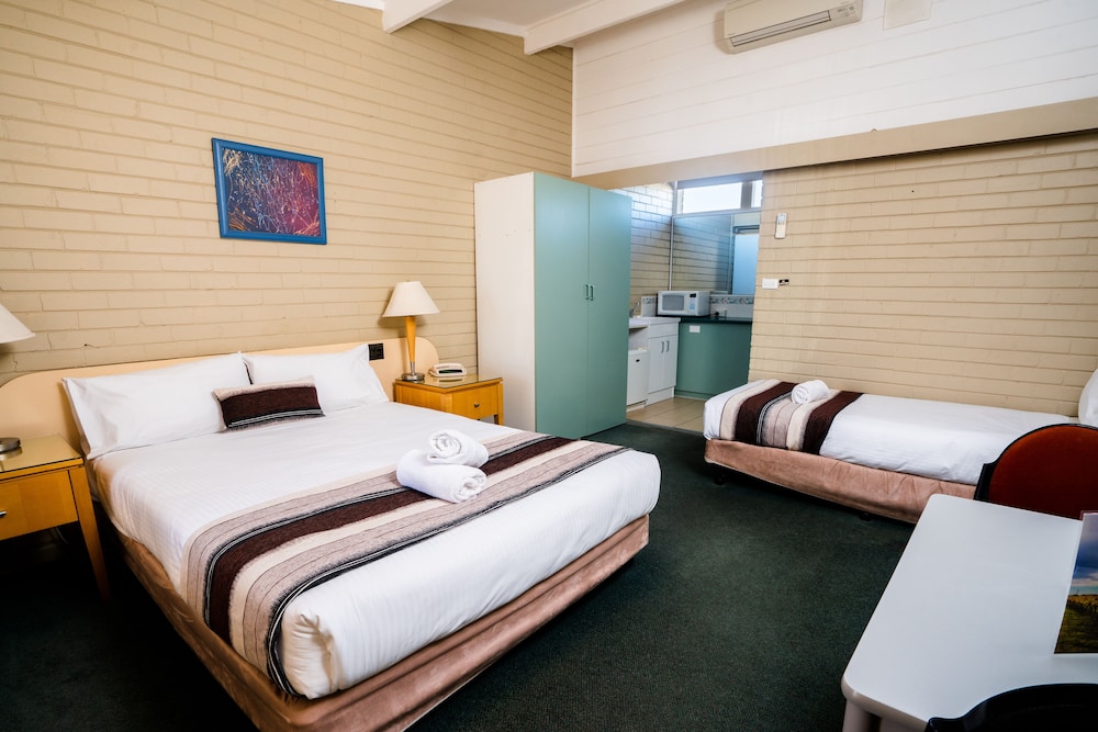 Standard Room, Non Smoking (Standard  Twin Room) photo 1