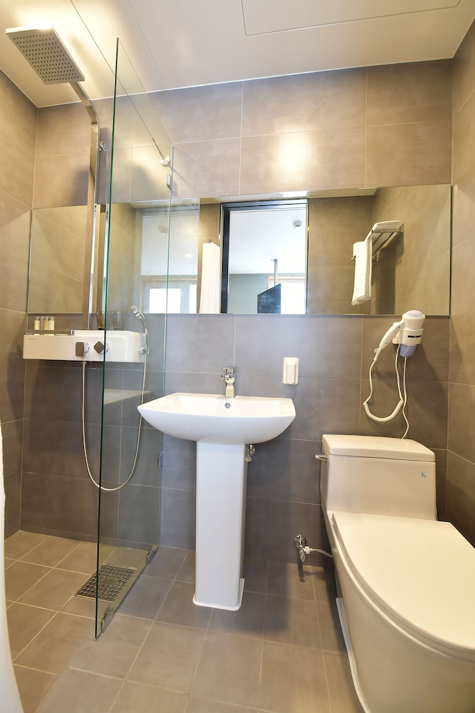 Double Room, Kitchenette (202) photo 2