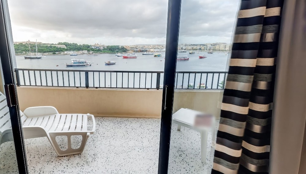 Superior Room, Sea View - Photo 13