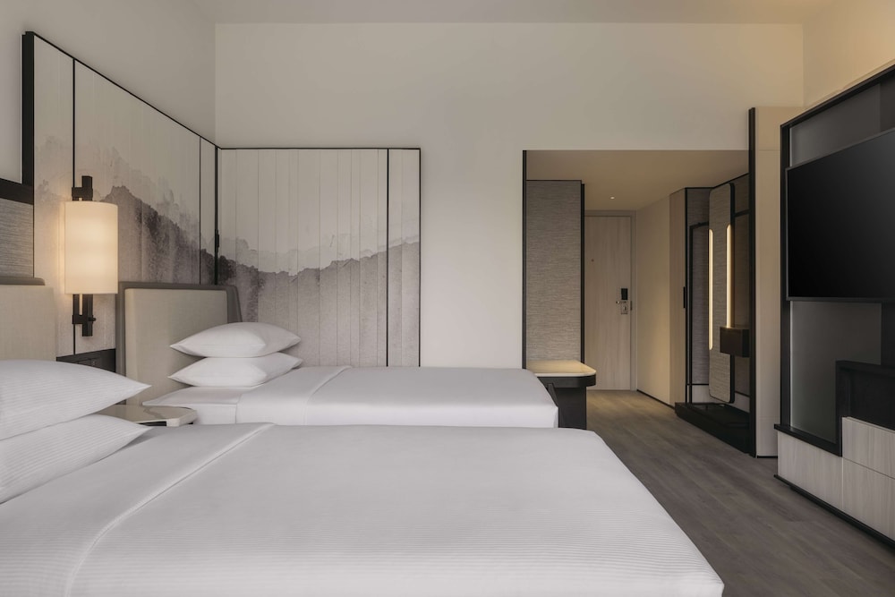 Suite, 2 Bedrooms thumbnail 5