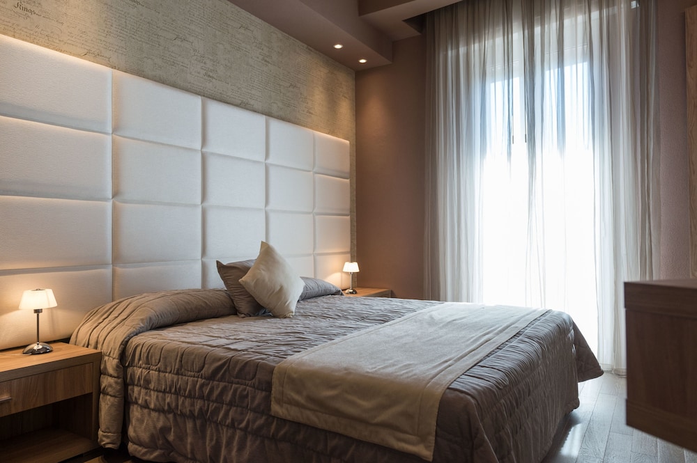 Double Room - Photo 3