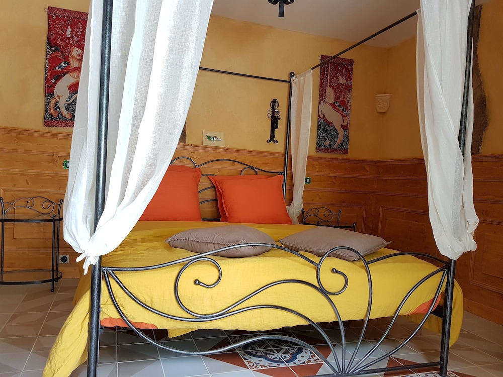 Basic Double Room (Chambre Bohort) photo 1