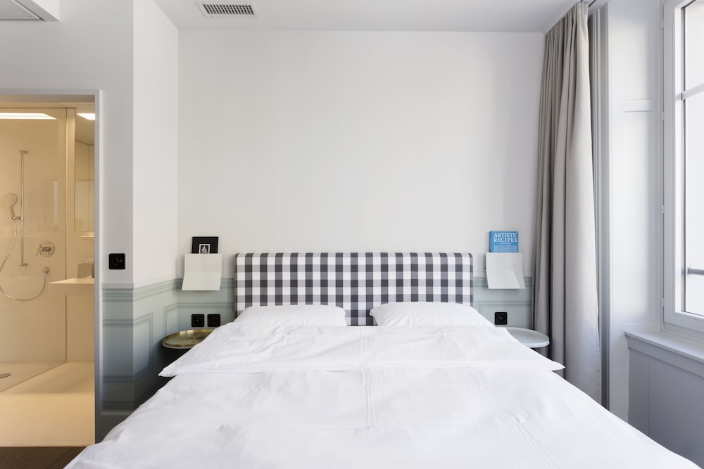 Cozy Double Room - Photo 3