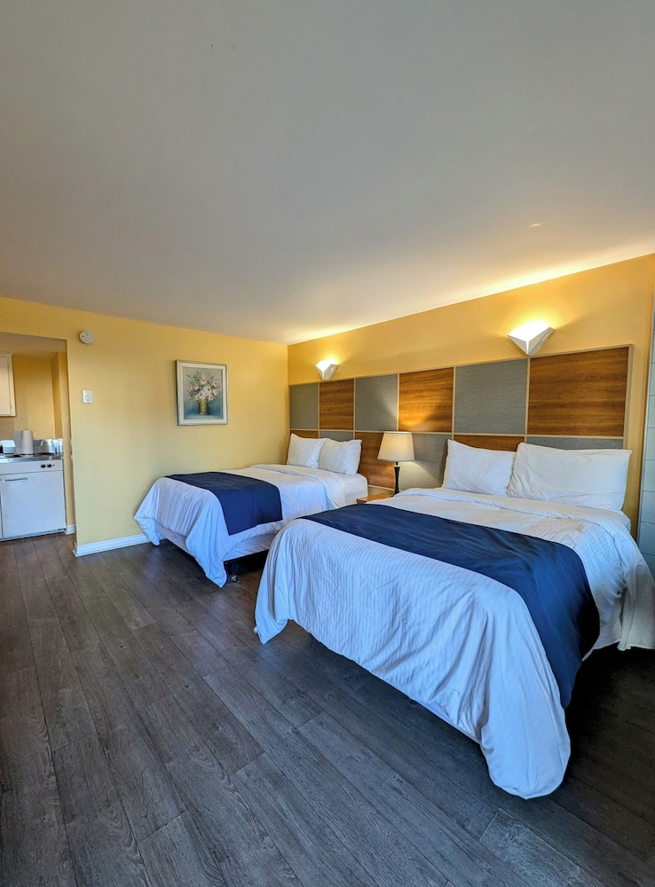 Comfort Double Room, 2 Double Beds, Kitchenette, Ground Floor photo 2