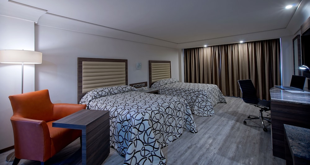 Deluxe Double Room, 2 Double Beds, Non Smoking photo 2