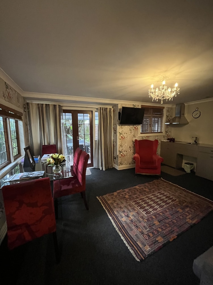Deluxe Suite, 1 King Bed