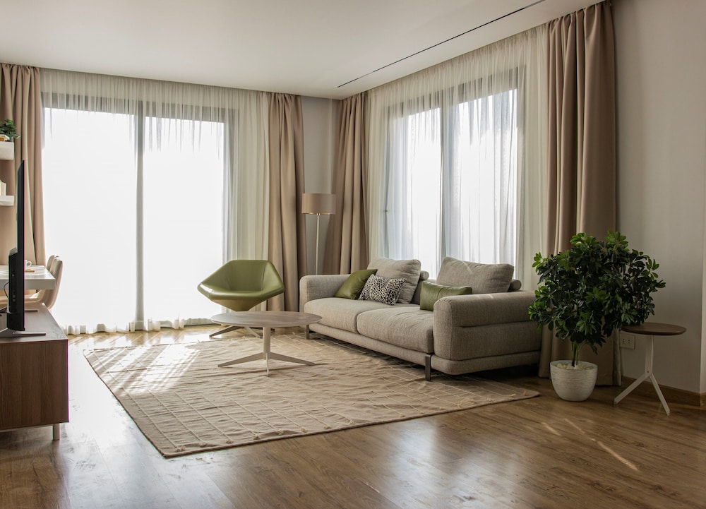 Luxury Apartment (Sahara@silverpalm) photo 1