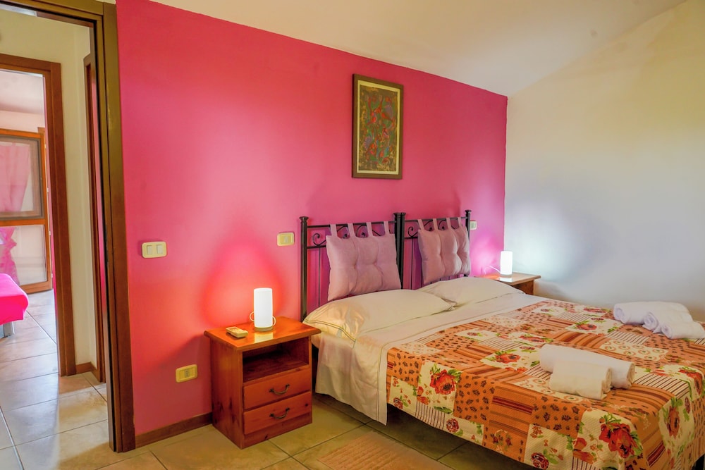 Classic Apartment, 1 Bedroom, Courtyard View, Ground Floor photo 1