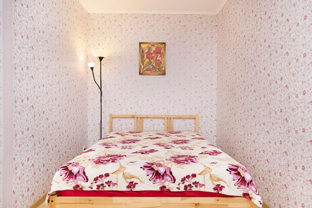 Comfort Apartment, 1 Double Bed with Sofa bed (Bazhova Street 134) photo 1