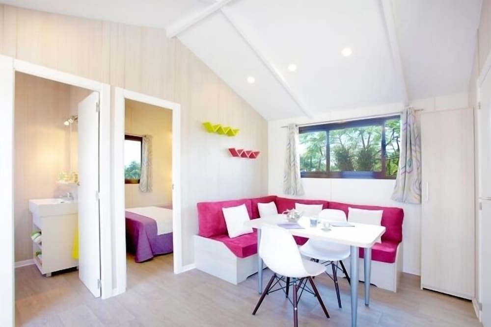 Casa móvil familiar (19 Las Adelfas)