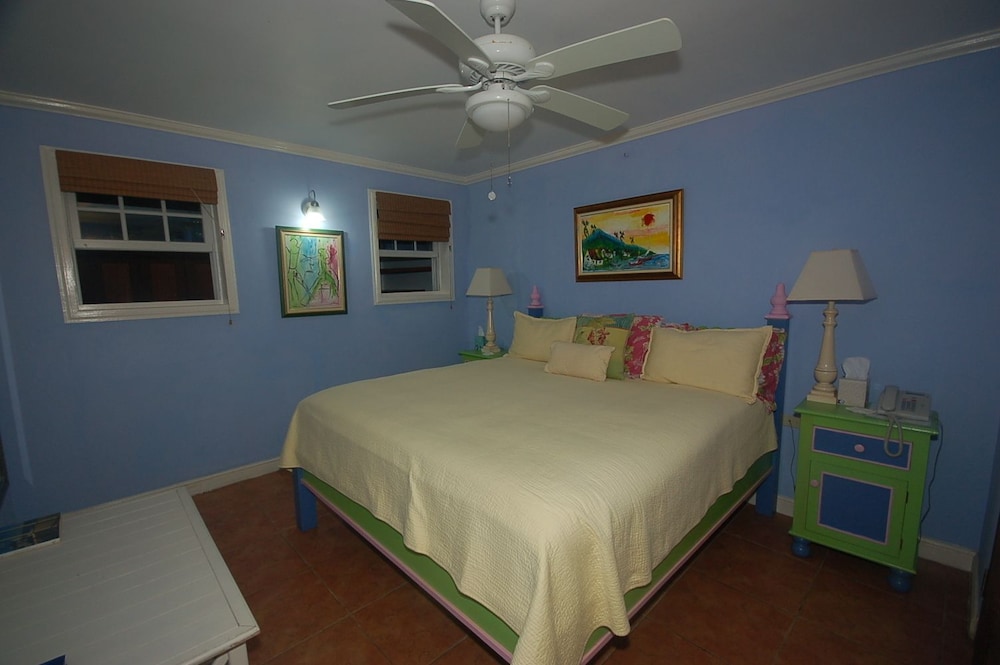 Room, 4 Bedrooms