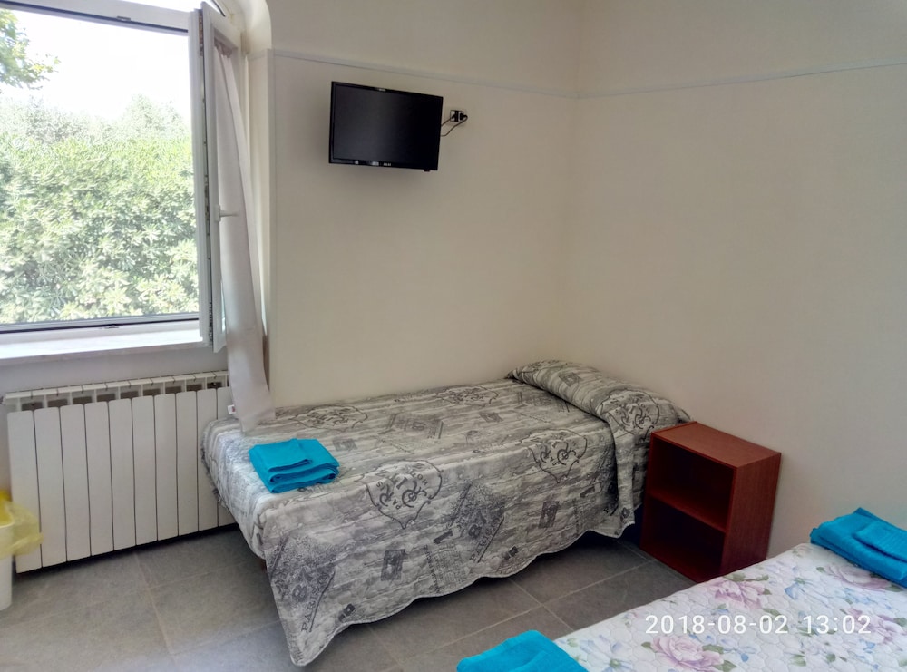 Triple Room, Accessible photo 2