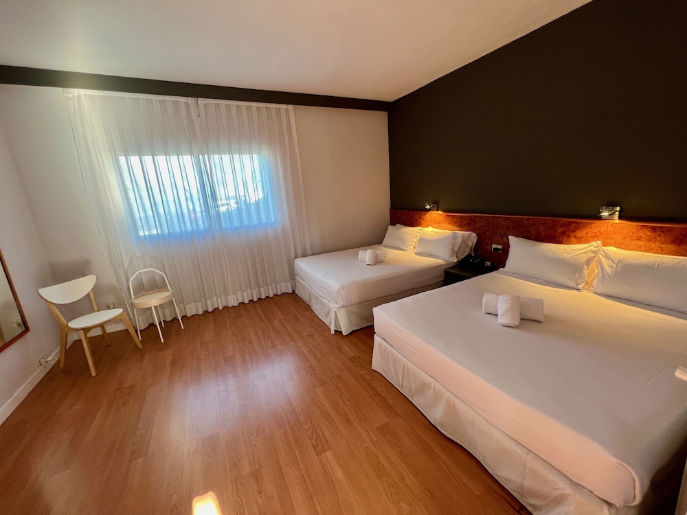 Quadruple Room photo 2
