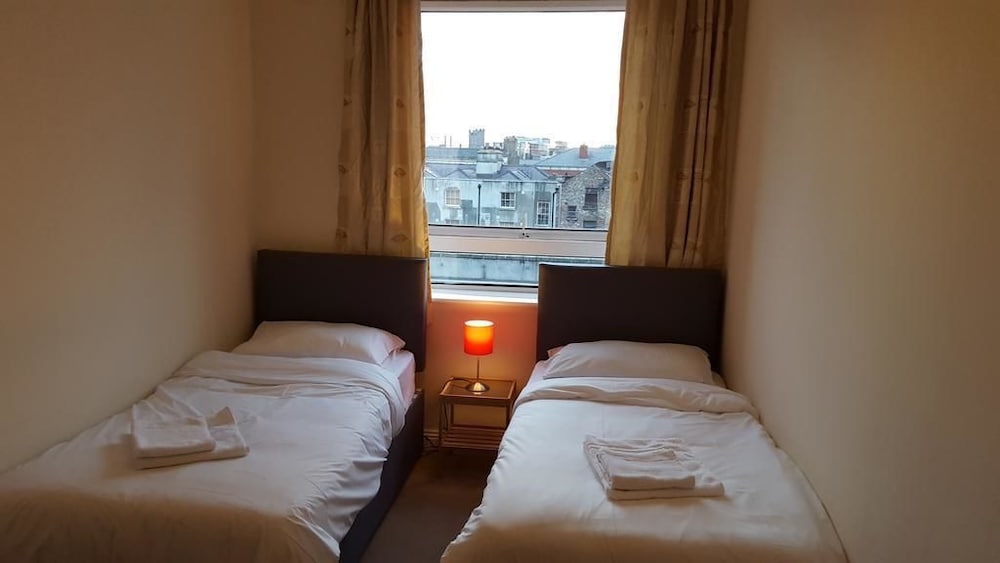 Apartment (Twin Beds)