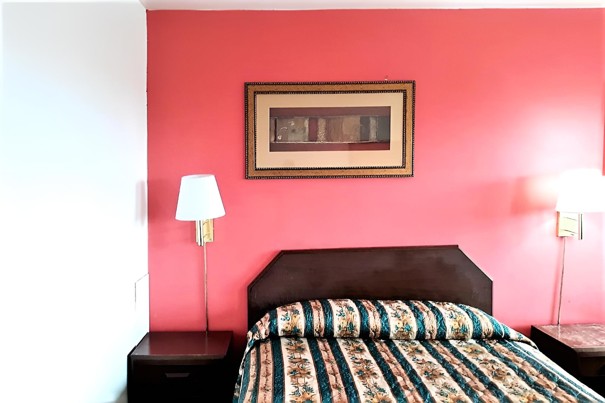 Room, 1 Double Bed, Non Smoking - Photo 4