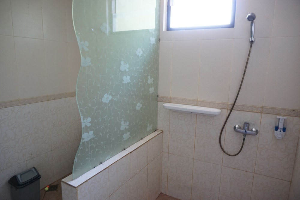 Executive Suite, 1 King Bed, Non Smoking photo 2