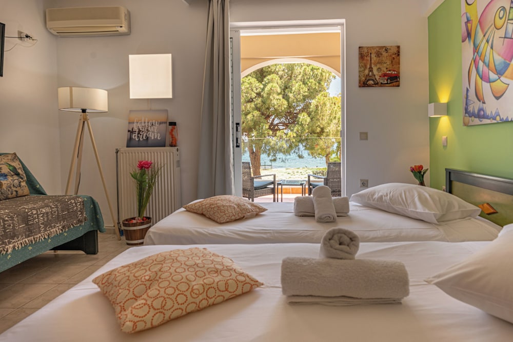 Premium Studio, Sea View, Beachfront