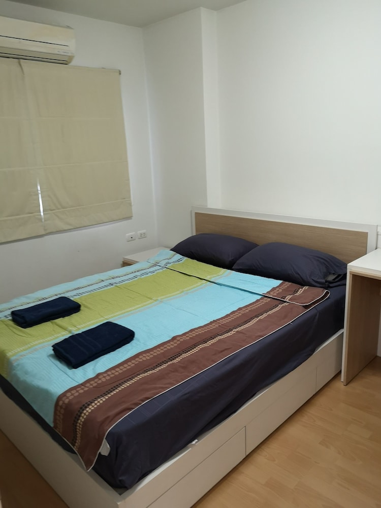 Deluxe Apartment photo 2