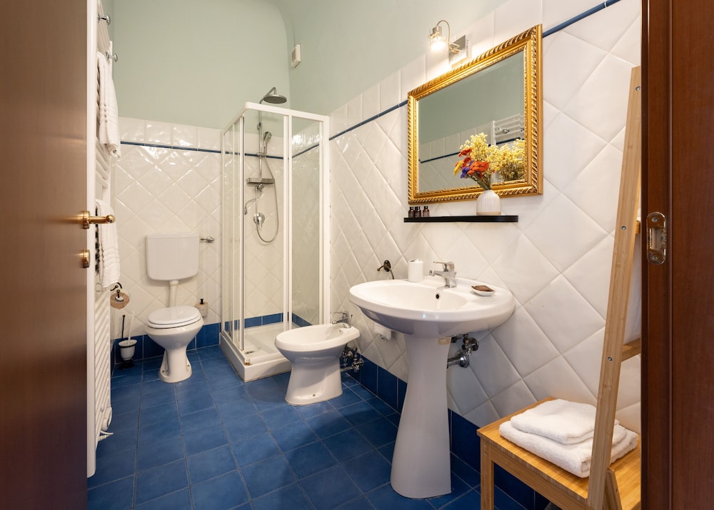 Panoramic Triple Room, 1 Bedroom, Air conditioning, City View photo 3