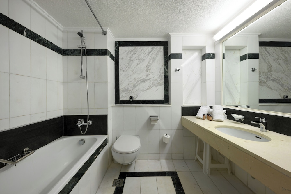 Standard Double Room, Sea View (Main Building) photo 3
