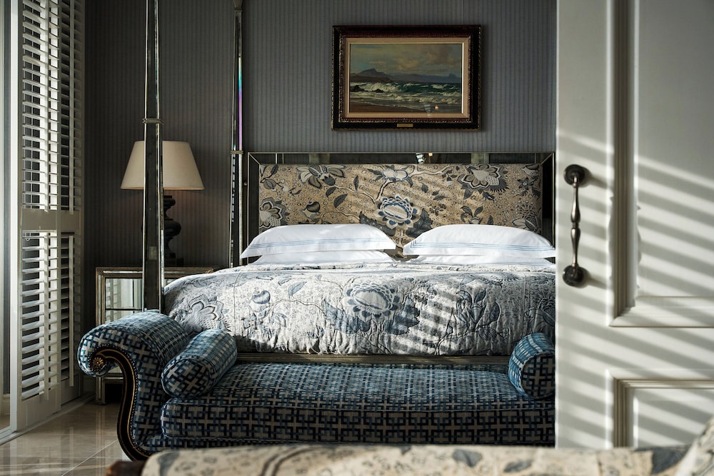 Luxury Sea Facing Suite - Photo 25