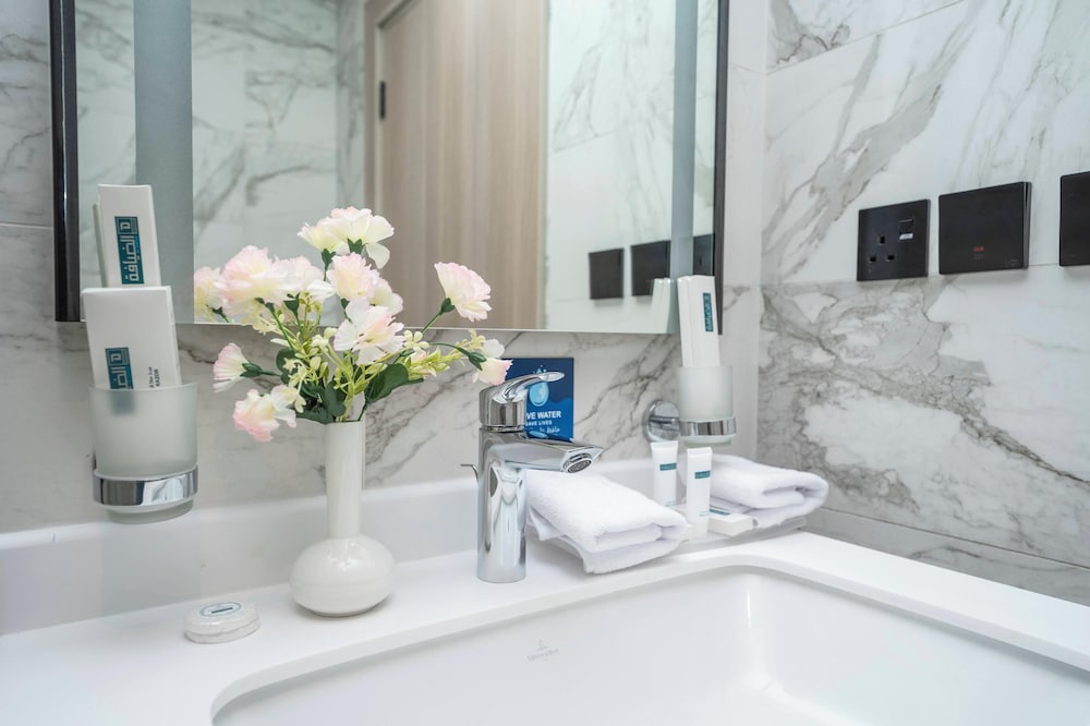 Executive Suite, 1 Bedroom - Photo 15