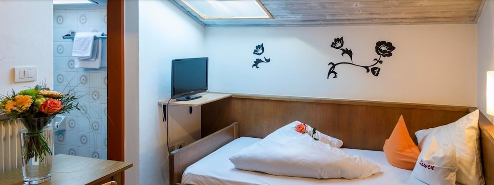 Single Room photo 3