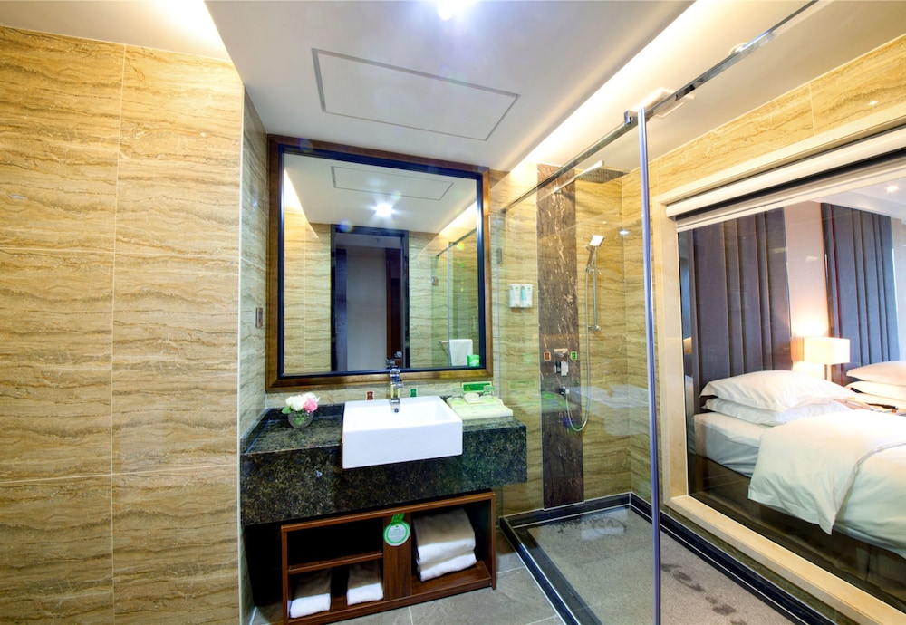 Deluxe Twin Room photo 2