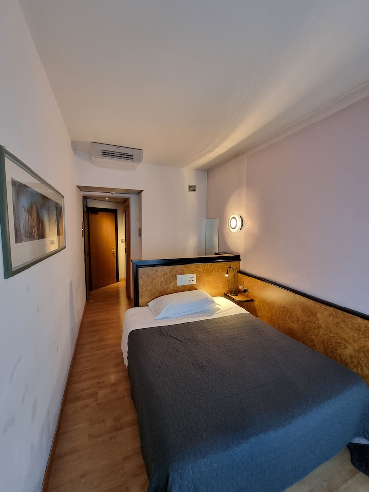 Comfort Single Room photo 1