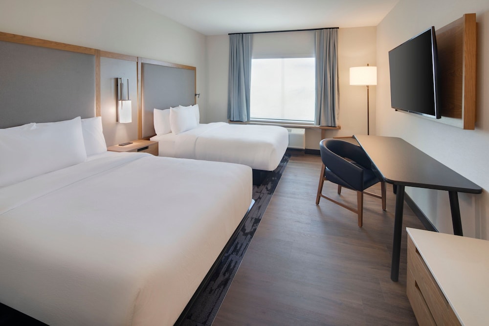 Room, 2 Queen Beds - Photo 1