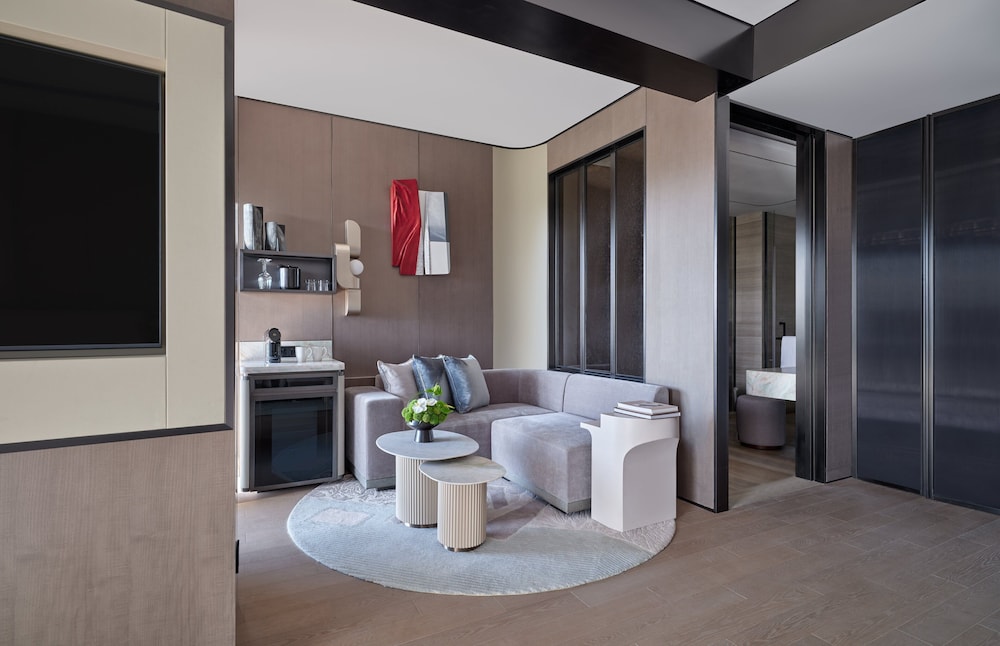 Premium Room, 2 Double Beds, Balcony, Lake View