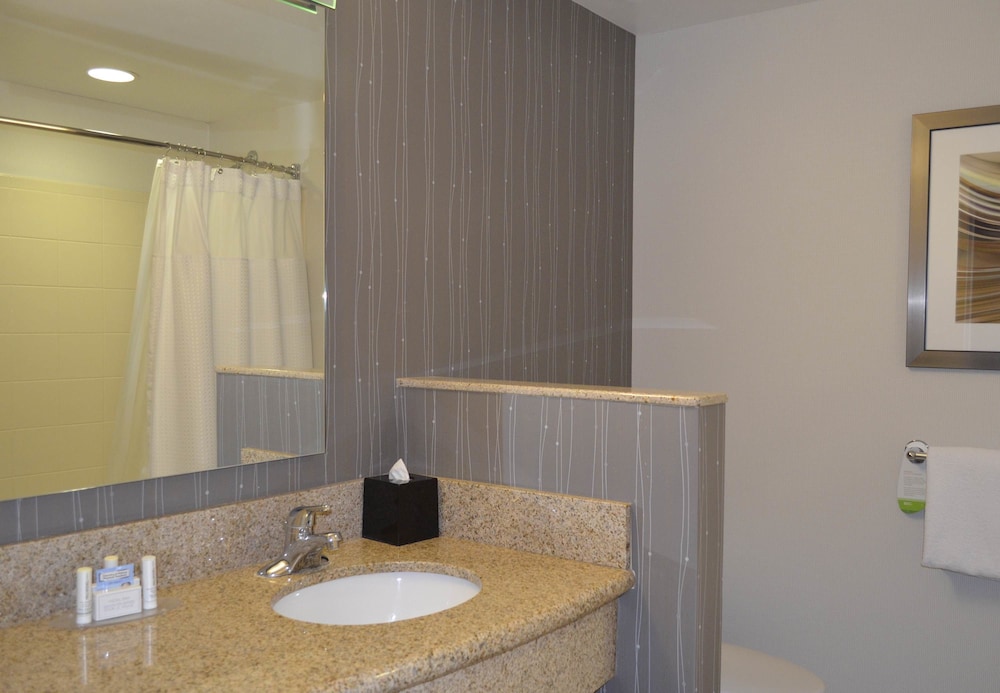 Executive Room, 2 Queen Beds (Hearing Accessible) - Photo 2