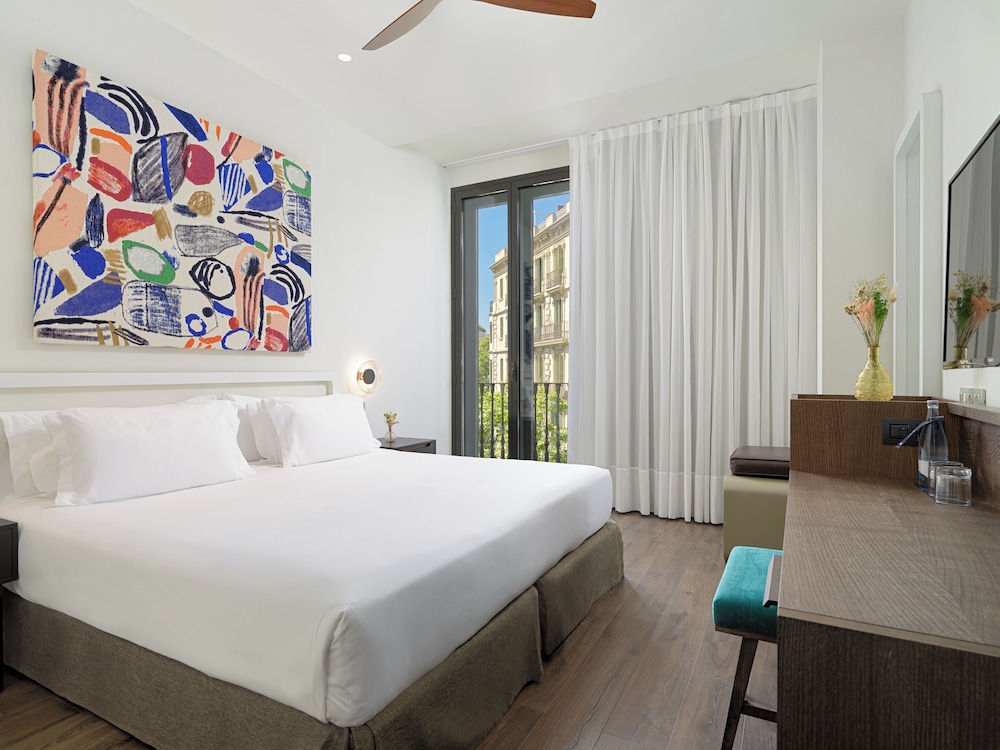 Standard Double Or Twin Room (With Extra Bed)