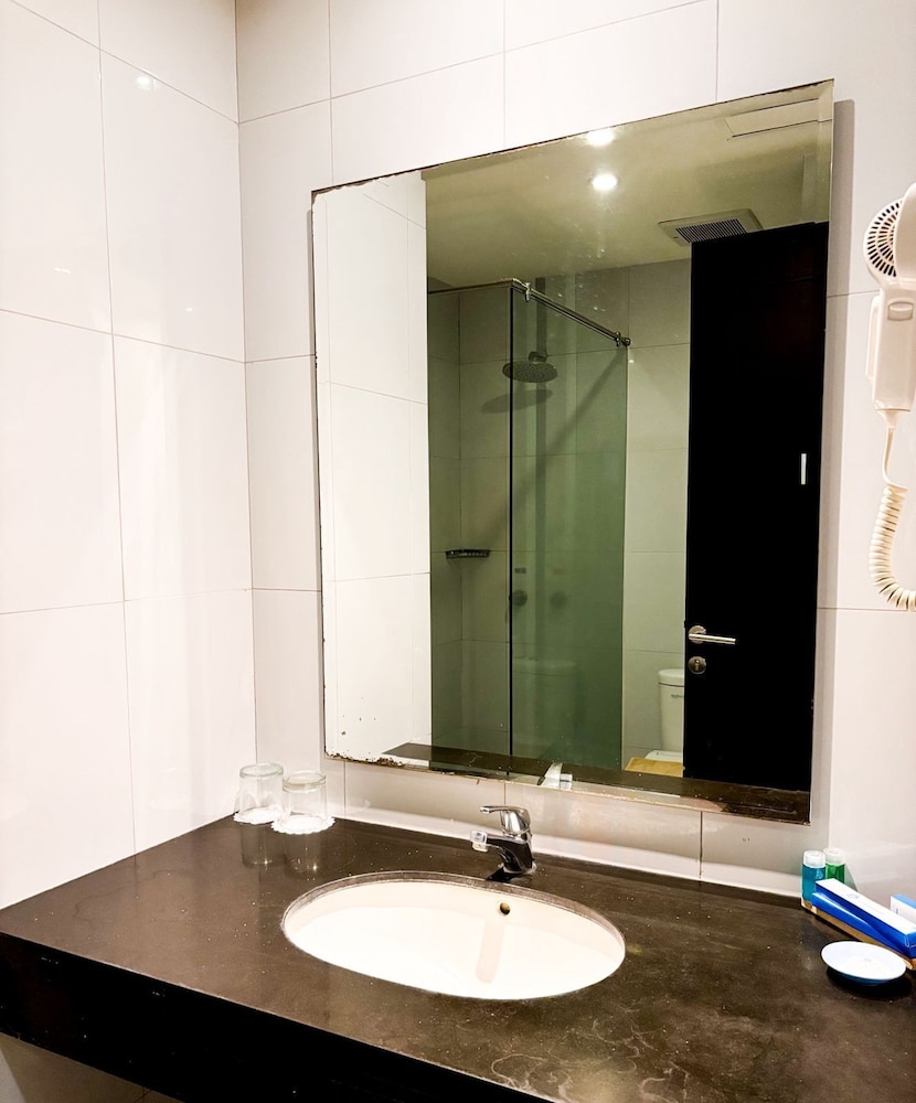 Deluxe Twin Room, Non Smoking photo 3
