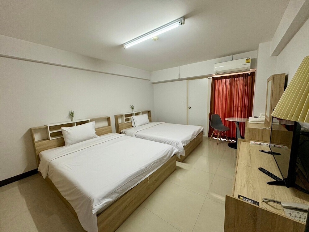 Standard Twin Room photo 3