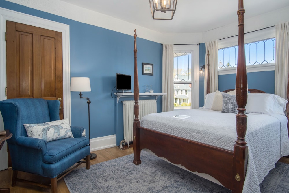 The Carpenter Room