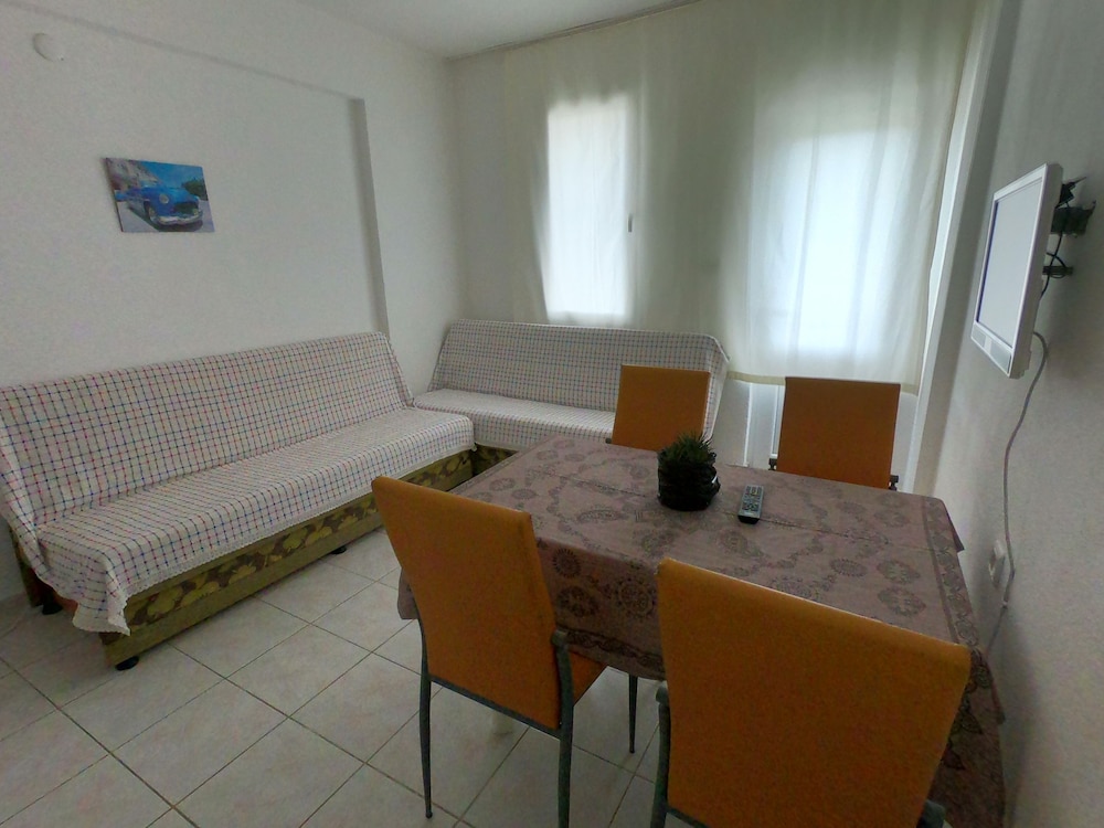 Family Apartment, 1 Bedroom, Kitchenette photo 3