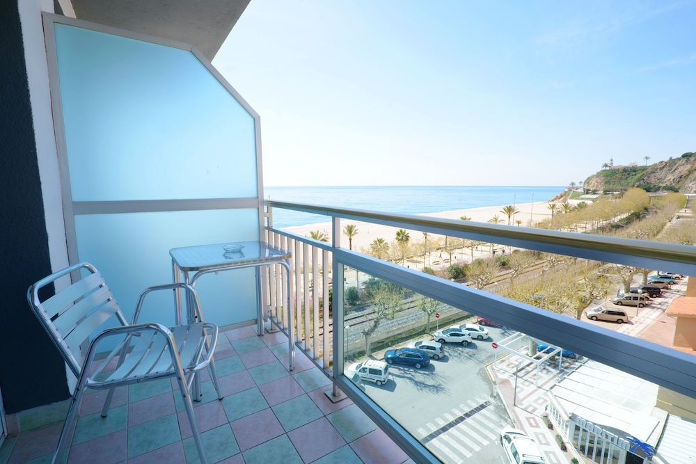 Double Room, Sea View - Photo 5