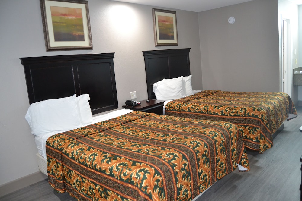 Standard Room, 2 Queen Beds, Smoking
