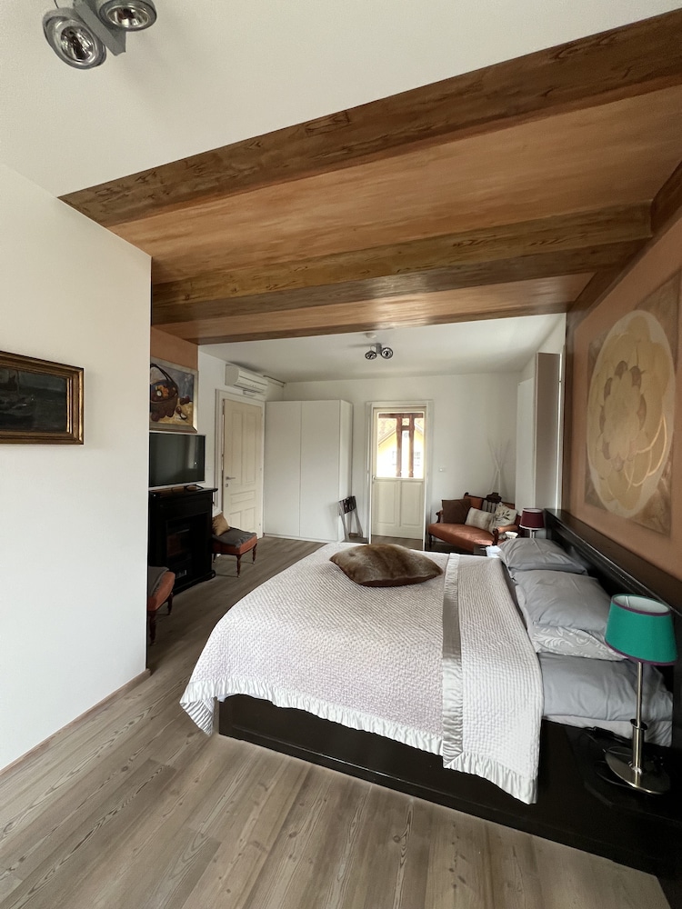 Executive Double Room, Executive Level photo 2