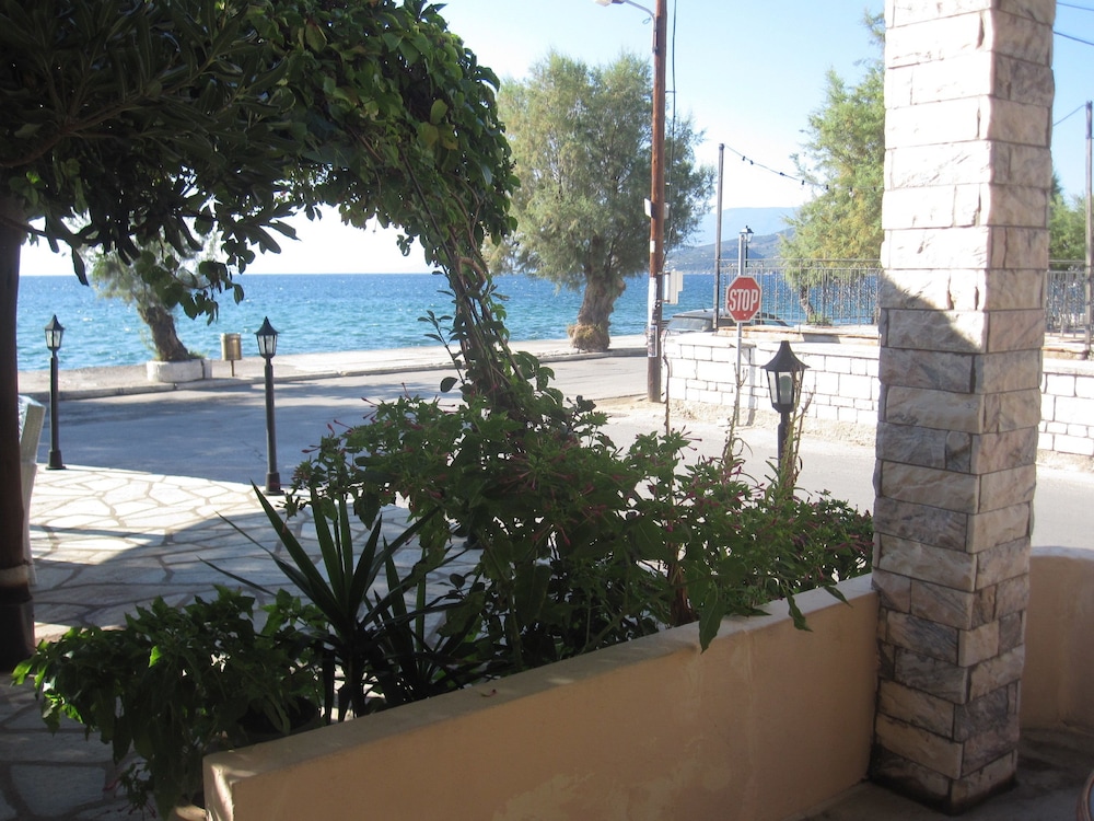 Studio, Sea View, Ground Floor photo 2