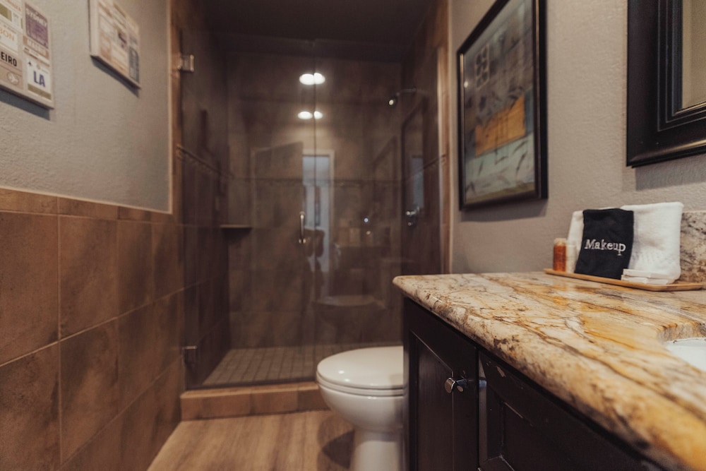 Family Studio Suite, Non Smoking, Kitchen photo 3