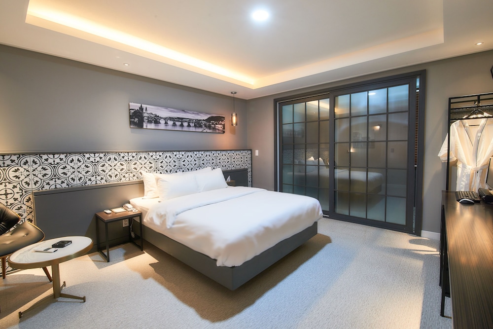 VIP Residence Pension