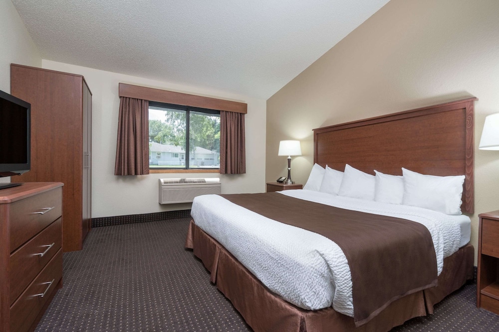 Superior Suite, Multiple Beds, Non Smoking (One-Bedroom Suite)