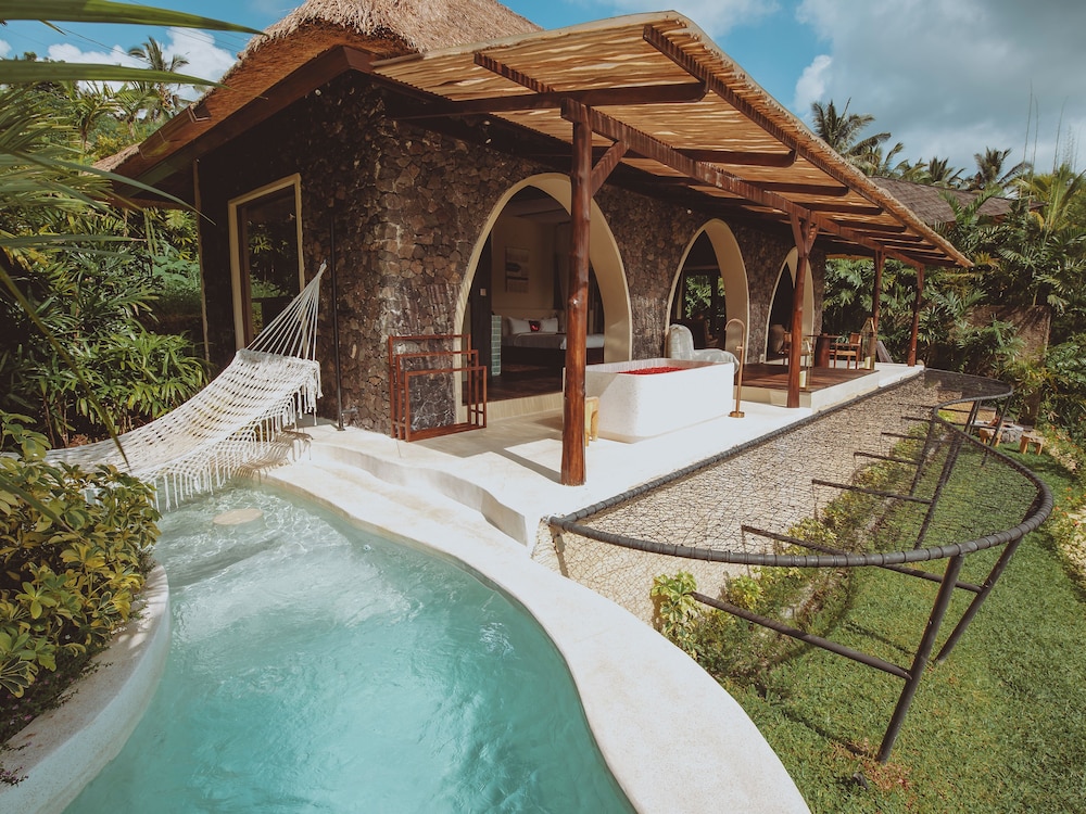 Sayang House with pool