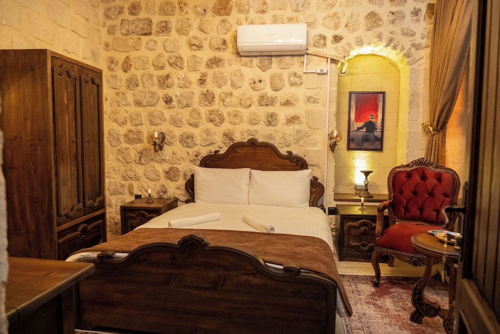 Deluxe Room, Balcony, City View