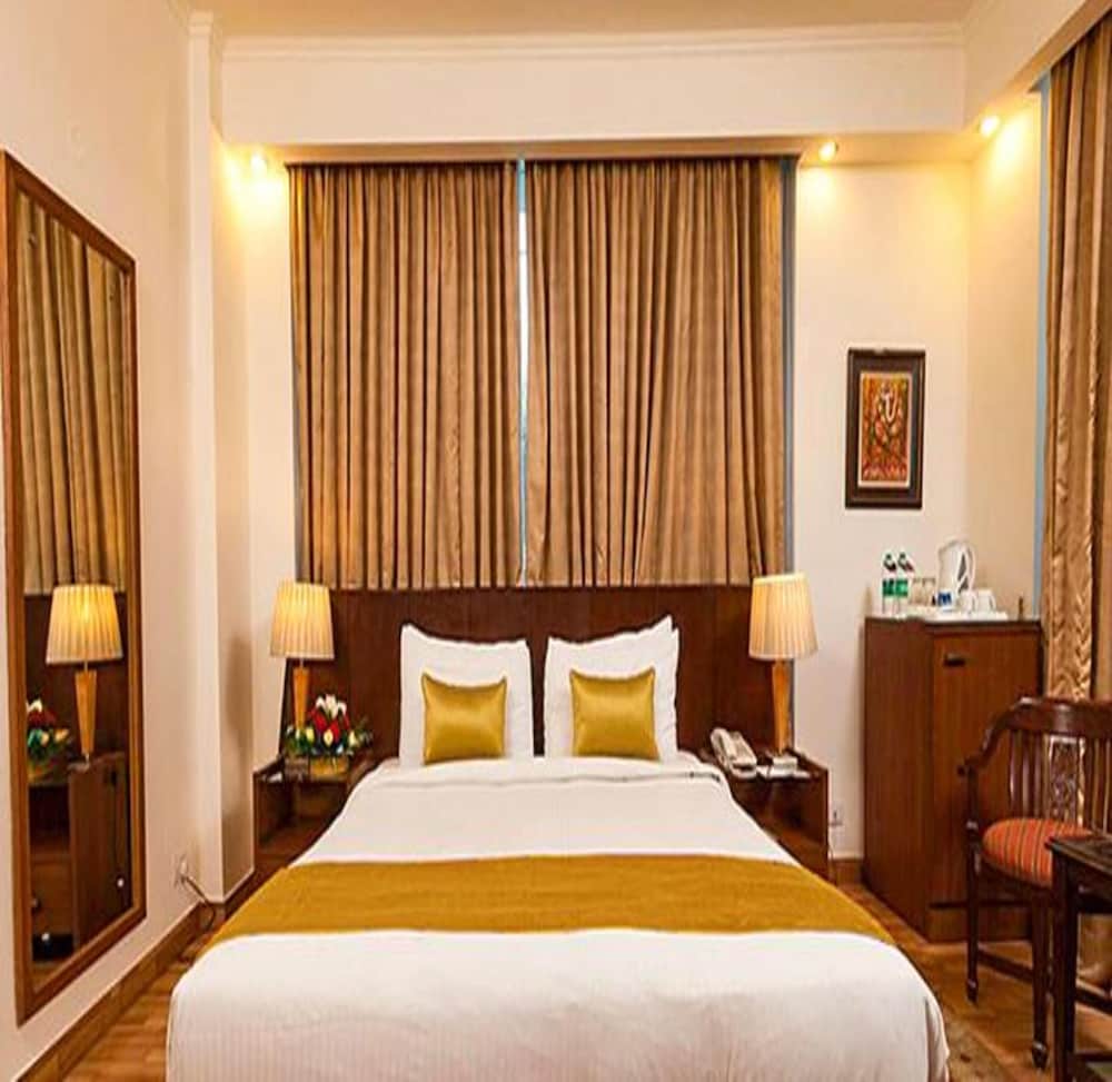 Deluxe Room - Photo 1