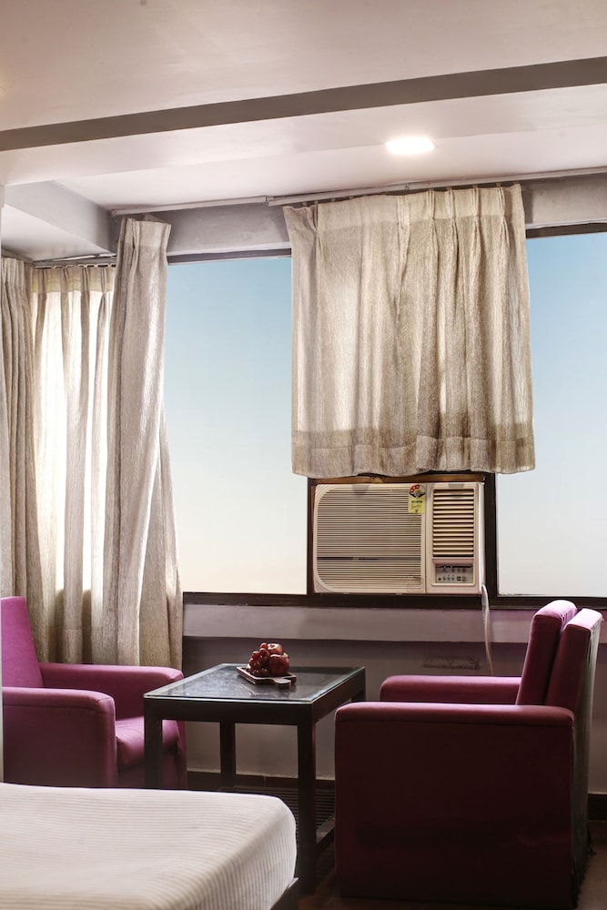 Deluxe Room - Photo 23