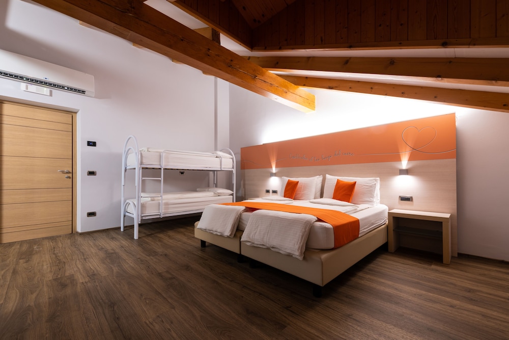 Family Quadruple Room photo 1