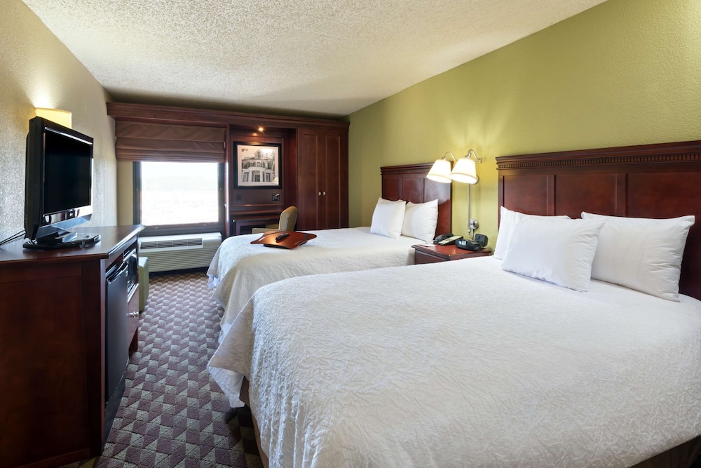 Room, 2 Double Beds, Smoking photo 2